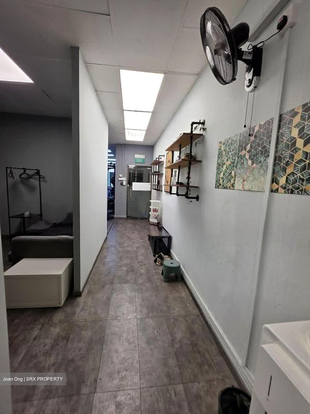 Goldhill Shopping Centre (D11), Office #635432951